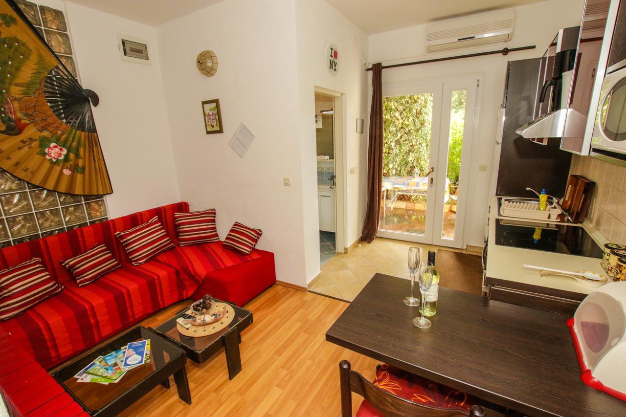 Apartments Finida Пореч Экстерьер фото